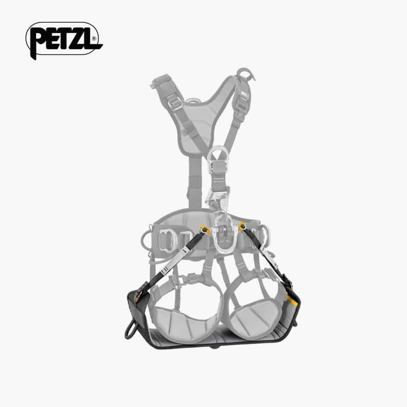 S071AB00-PODIUM_LowRes